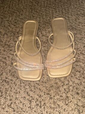 SHEIN Iridescent Strappy Flat Sandals - Champagne
